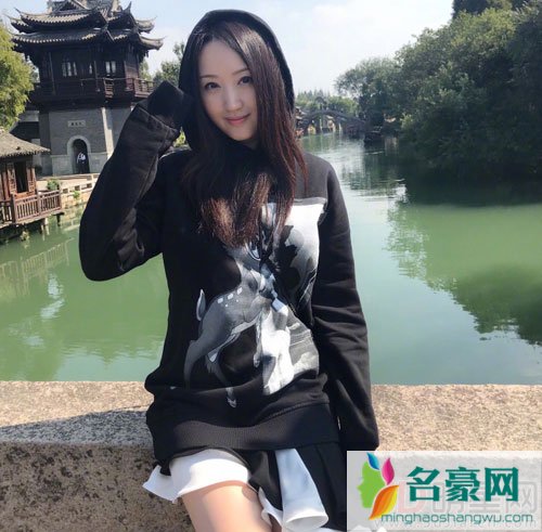 杨钰莹被传结婚 结婚对象不是毛宁而是他