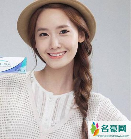 女生扎什么头发最可爱_女生简单可爱的扎头发_清新可爱的头发扎法1