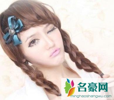 斜刘海麻花辫
