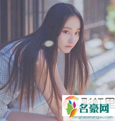 脸长的女生适合什么刘海？空气刘海PK气质中分