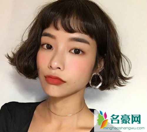 2019减龄发型齐耳短发_最美女孩子短发的发型图片1