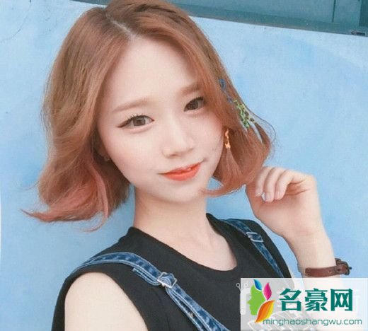 韩式短发发型女2019_韩国2019年流行短发女生造型2
