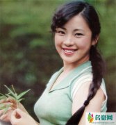 李连杰晒与两位女儿合照 网友调侃不像妈妈智利