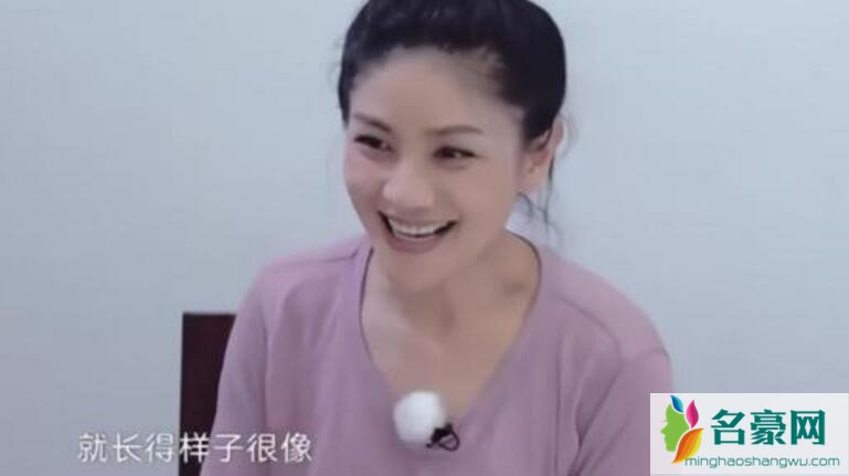 胡可自曝初恋对象像黎明