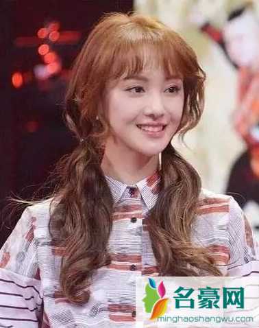唐嫣双马尾娇俏可爱 盘点双马尾的女生造型