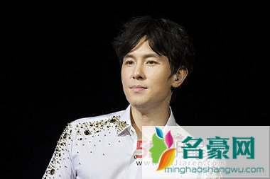 神话成员金烔完为公开粉丝照道歉