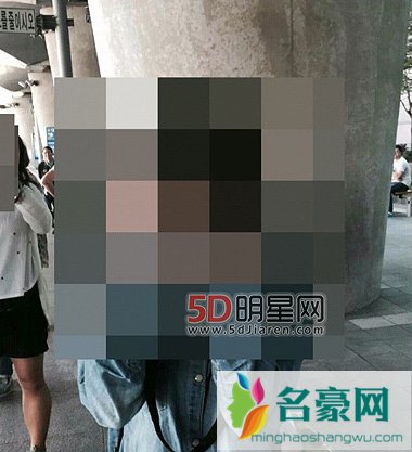 神话成员金烔完为公开粉丝照道歉