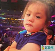 陈冠希晒女儿装酷卖萌照 陈冠希痛改过往恶习成国