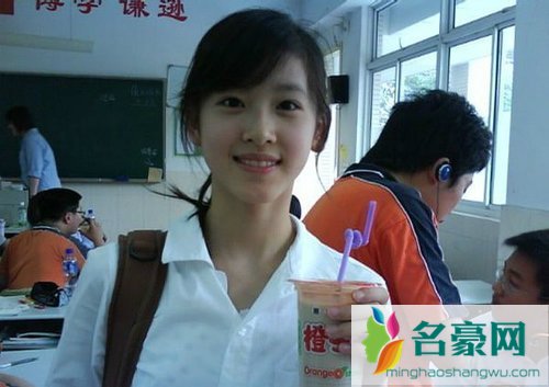 章泽天清华前后照片 章泽天高考成绩