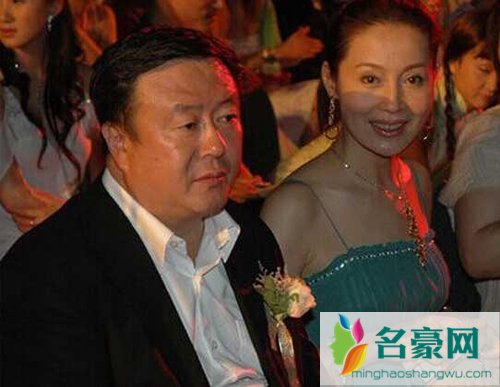 尤小刚的老婆是谁 尤小刚现任妻子