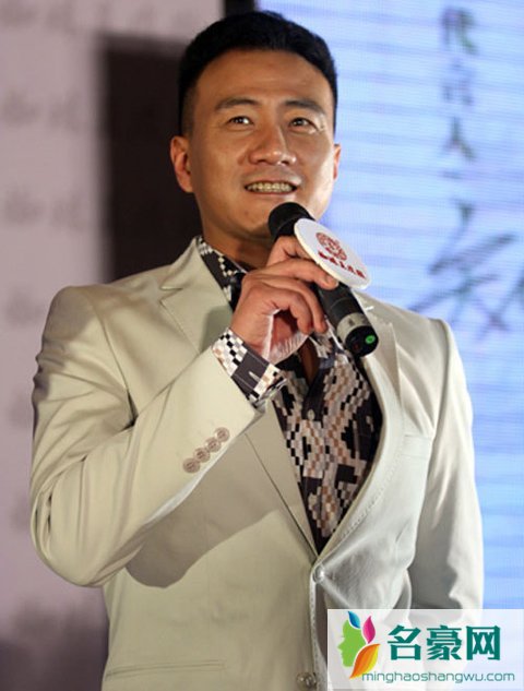 胡军女儿九九身高资料 胡军的父亲是谁