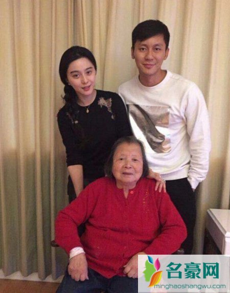 李晨是不是富二代 演员李晨结婚了吗