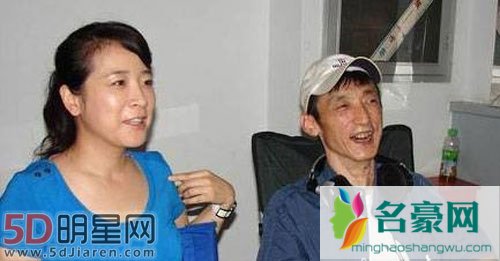 陈小艺与神秘男同居 与老公离没离婚是谜