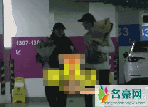 陈小艺与神秘男同居 与老公离没离婚是谜