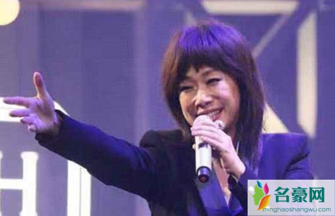 52岁林忆莲发福