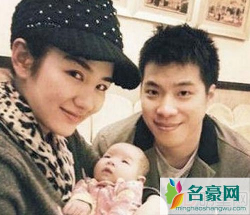 黄毅清公开道歉 自称为女向黄奕妥协
