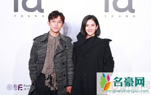 谢娜怀孕后首亮相 面色温柔孕态明显