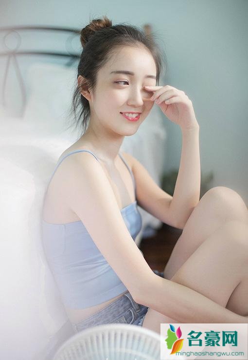 恋爱干货;女人把这个6个地方给你看,说明她是真的爱你!