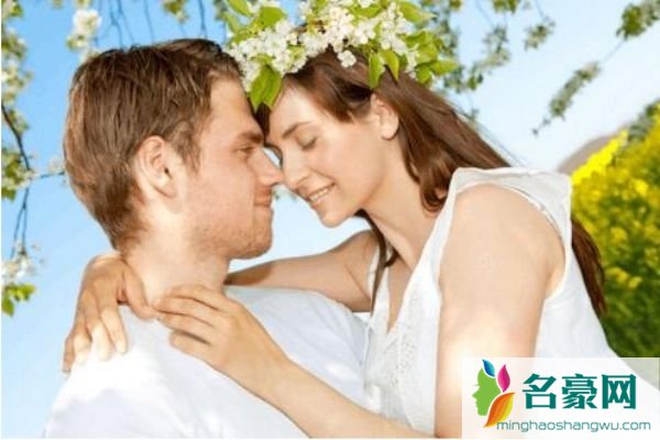如何看出一个女生依赖性比较强 女生依赖一个人的表现