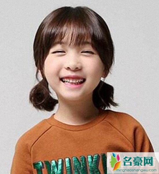 女儿童短发图片大全集_小女孩短发发型图片_小女孩最新发型短发发型图片_夏天小女孩短发型图片1