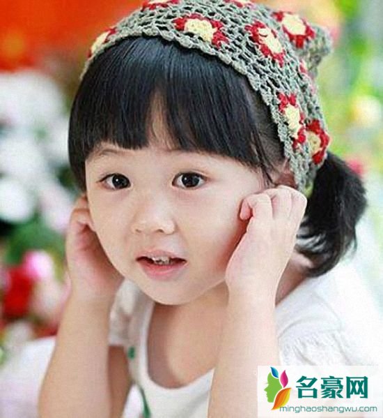 女儿童短发图片大全集_小女孩短发发型图片_小女孩最新发型短发发型图片_夏天小女孩短发型图片10