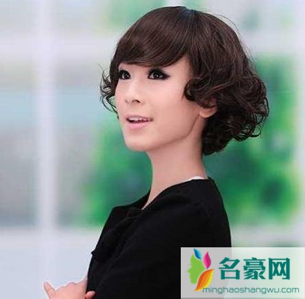 韩式蛋卷头发型