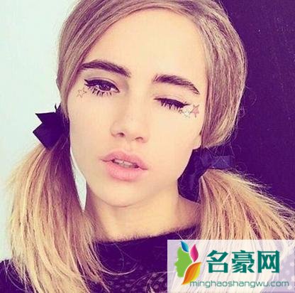 马尾怎么扎简单好看