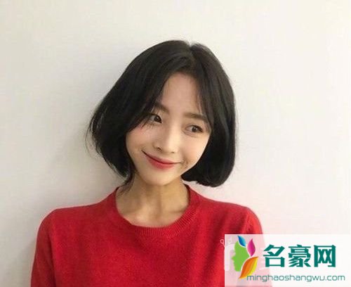 2019短发最新发型女潮款_适合女生剪的帅气短发发型图片3