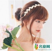 夏季发型扎什么好看 首选韩式花苞头怎样扎花苞头