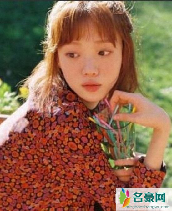 女生短发怎么扎才好看_女生短发扎发大全可爱款式4