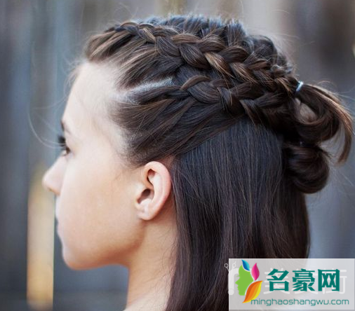 幼儿园扎头发简单好看_小女孩简单可爱的编发发型图片5