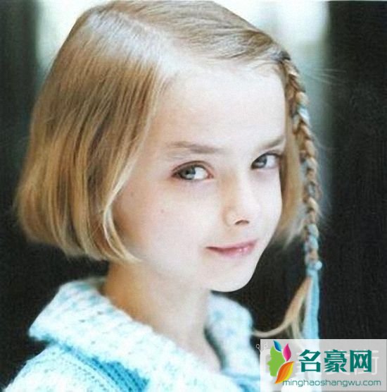 儿童短发波波头编发发型