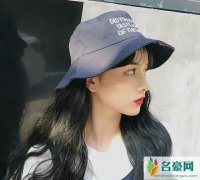 2021网红同款发型女最新造型 6款最新时髦洋气显脸小