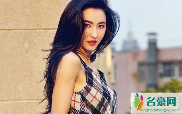有好看的发际线适合露额发型