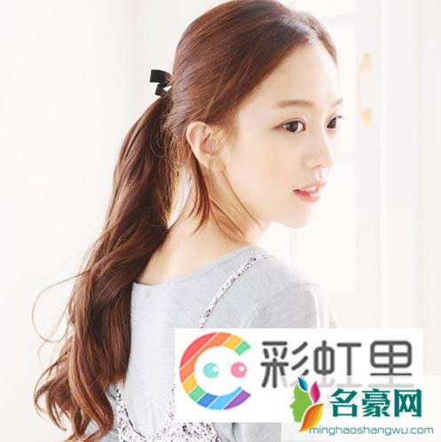 韩式小清新马尾辫发型 清爽露额时尚气质