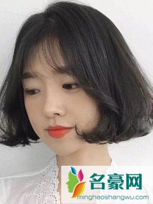 名豪网女生短发卷发发型图片_现在流行的卷发发型图片5