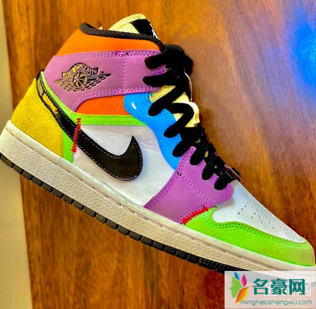 AJ1 Mid全新彩蛋配色首度曝光 AJ1 Mid SE与Melody Ehsani x AJ1 Mid “Fearless”哪双好看