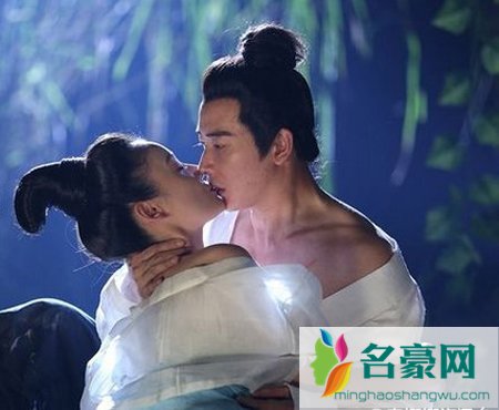 美人制造袁姗姗吻戏 宫锁连城袁姗姗吻戏