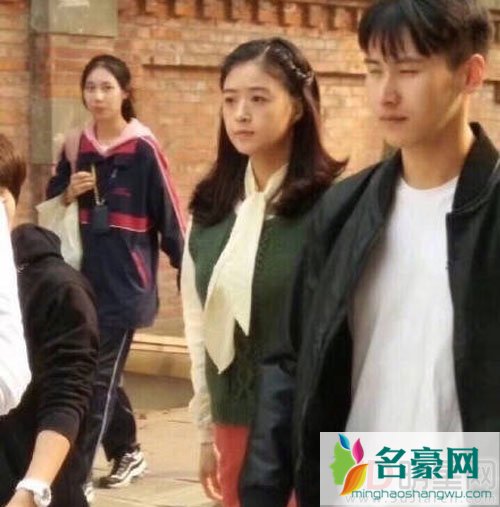 蒋欣出演半生缘引争议 直言怕被比较