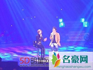 孙佳仁爆公司禁止整容 褐眼女孩即将回归