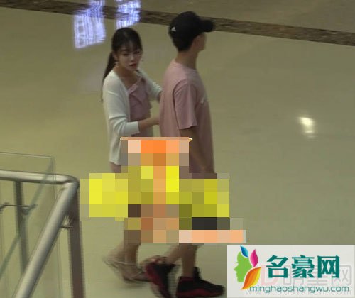 刘洲成被传新恋情 与神秘女逛街约会