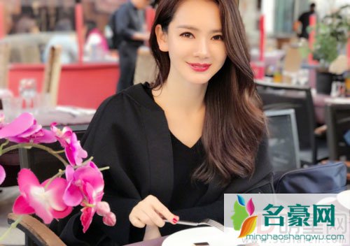 操碎了心！戚薇光棍节为员工征婚