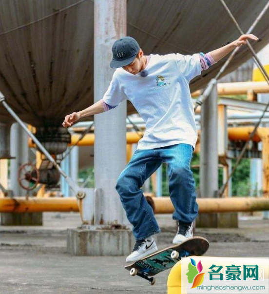 王一博滑板是什么节目 王一博滑板是什么水平