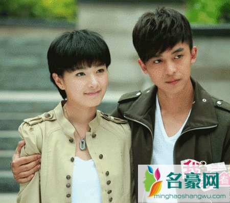李佳航喜欢万茜吗 李佳航万茜生活照