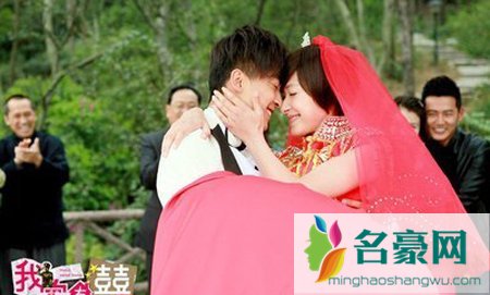 李佳航喜欢万茜吗 李佳航万茜生活照