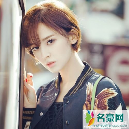 迪丽热巴和古力娜扎长的一样 迪丽热巴和古力娜扎合照及资料