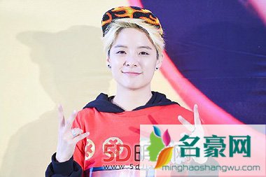 韩女子组合F(x)成员Amber失言推特道歉 并未想伤害他人只是朋友间的玩笑