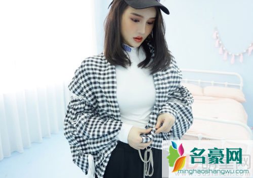 赵本山女儿球球承认整容 耿直态度获赞