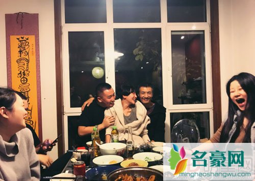 吴晓敏晒与朴树合照 为其庆生罕见秀恩爱
