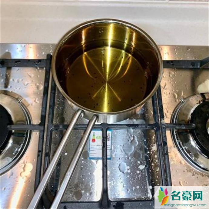 易烊千玺家里厨房惨样